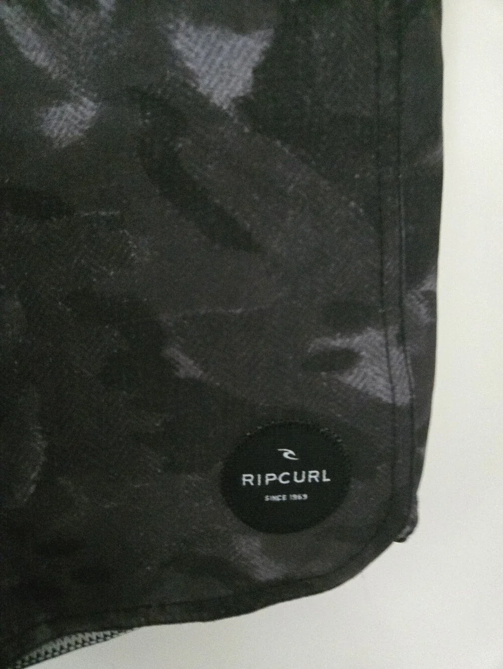 Rip Curl tonal camo